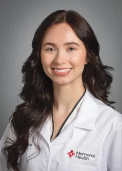 Dr. Mackenzie Heywood, MD - Springfield, IL - Pediatrics, Internist/pediatrician