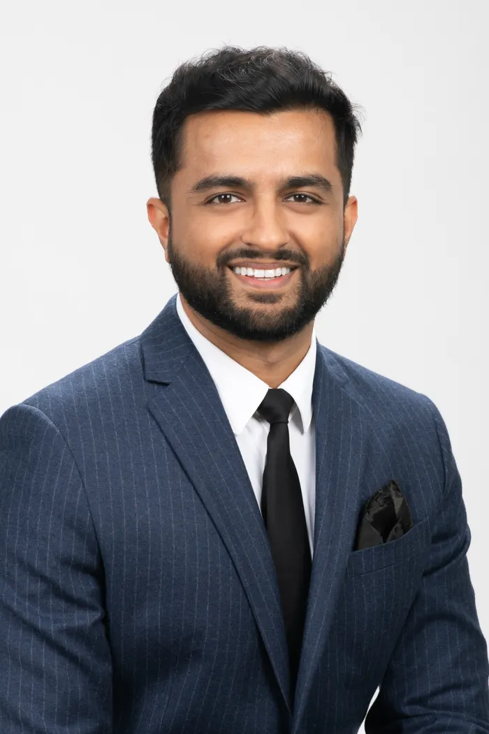 Dr. Alek Karthikeyan, OD