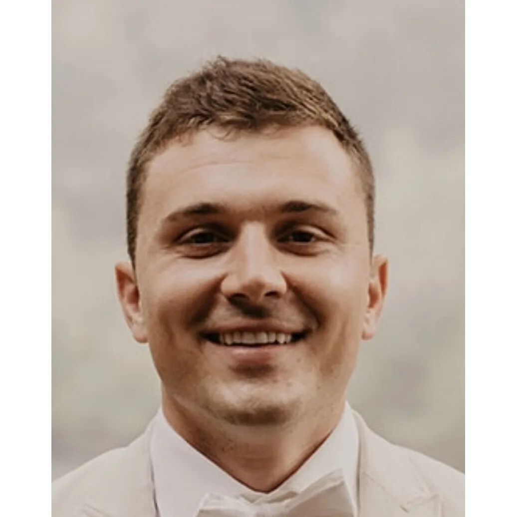 Dr. Tanner Canaday - Central Point, OR - Physical Therapy, General Orthopedics, Psychiatry