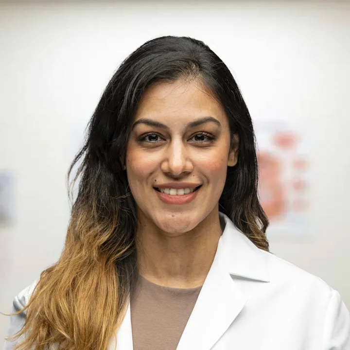 Physician Laxmi Kumari - Far Rockaway, NY - Family Medicine