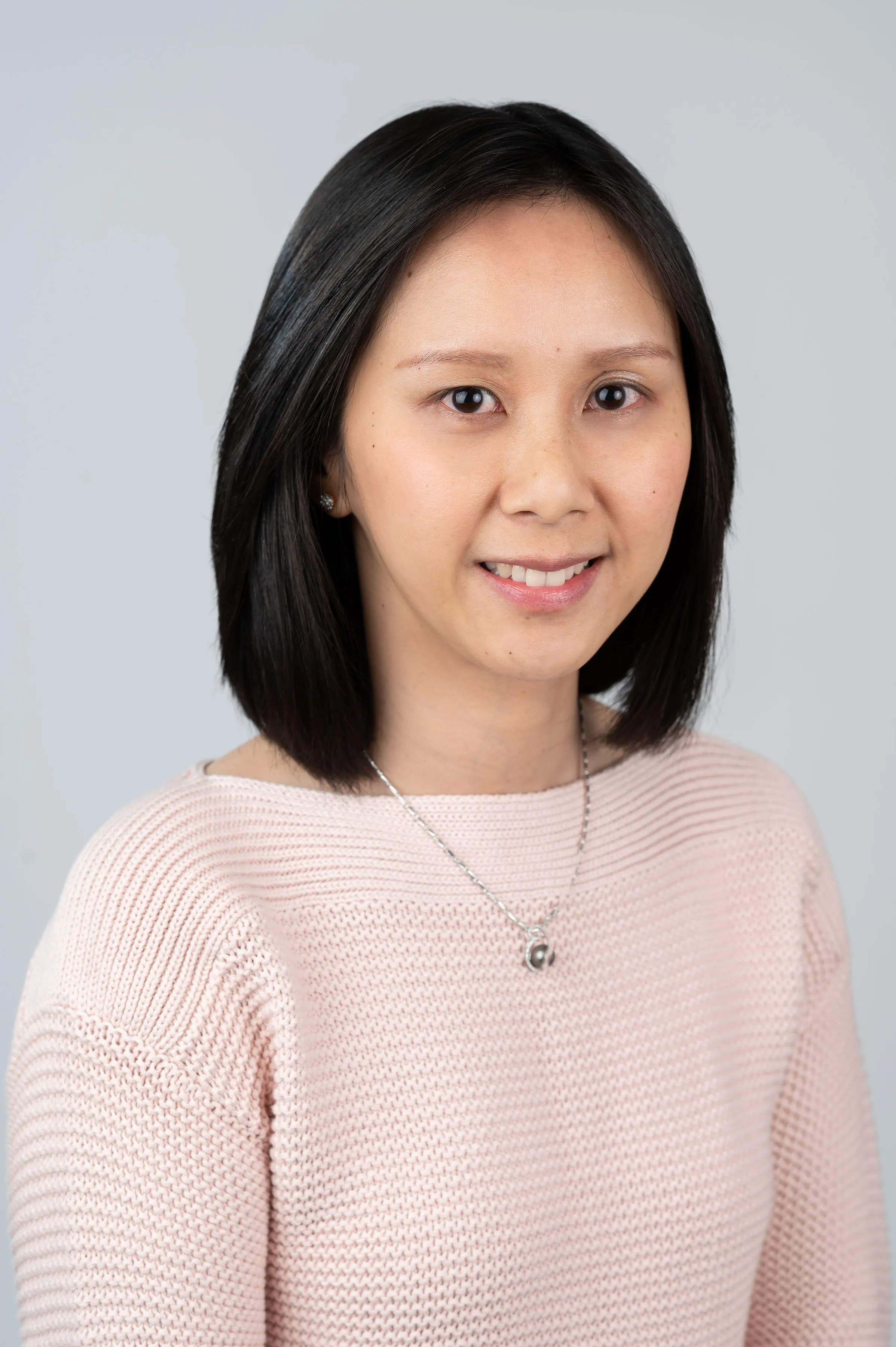 Dr. Julie Khaing - Edmonds, WA - Hand Surgery, Hand Surgeon