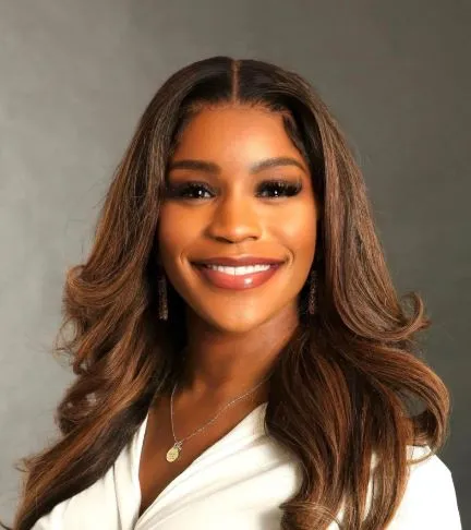 Dr. Jazmine Warden - IRVING, TX - Chiropractor