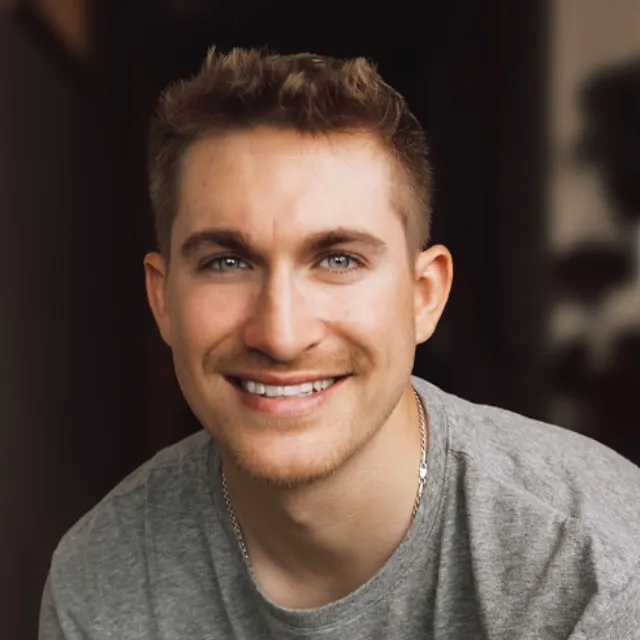 Dr. Matthew T Nikolay, DC - MARSHFIELD, WI - Chiropractor