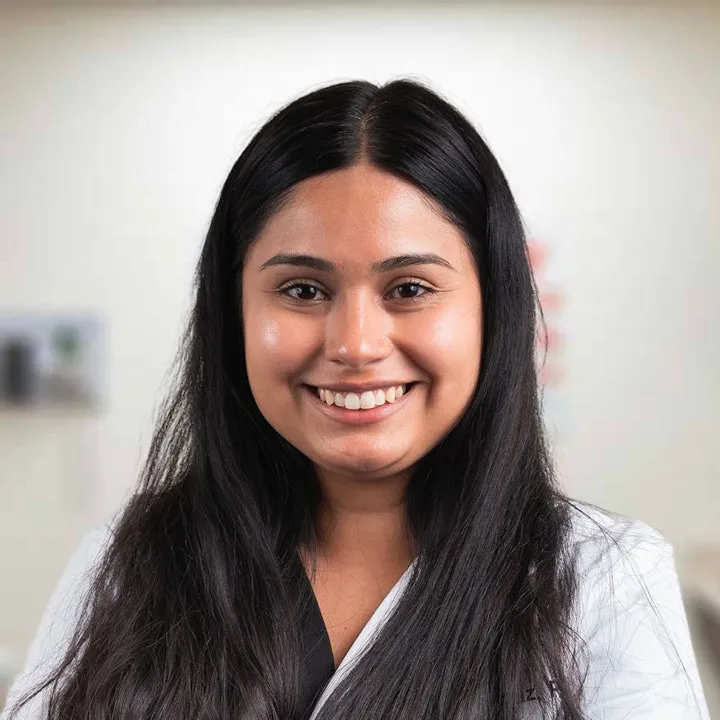 Physician Kazandra Diaz - Chicago, IL - Family Medicine