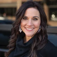 Stephanie A Lovett