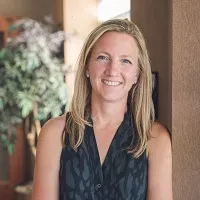 Dr. Leigh Farrell Bauer, DO - Fort Wayne, IN - Obstetrics & Gynecology