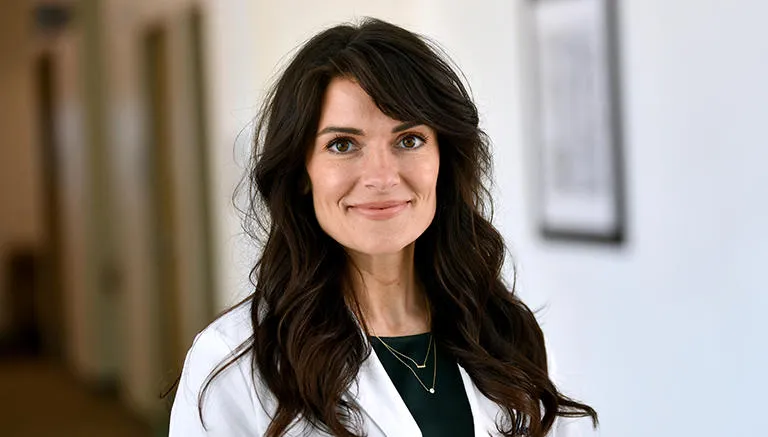 Dr. Arielle Jeanee Miller - Galena, KS - Orthopedic Surgery, General Orthopedics, General Surgeon