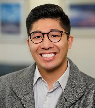 Dr. Andrew Salinas, MD - Warren, NJ - Family Medicine