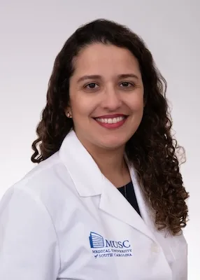 Dr. Larissa Gouvea, MD