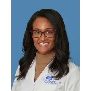 Dr. Chantal Michelle Pina Gomes - Los Angeles, CA - Internal Medicine