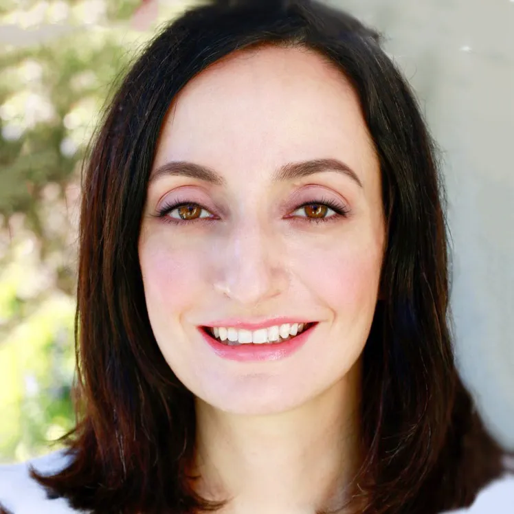 Daniela Paolone - Carlsbad, CA - Mental Health Counseling