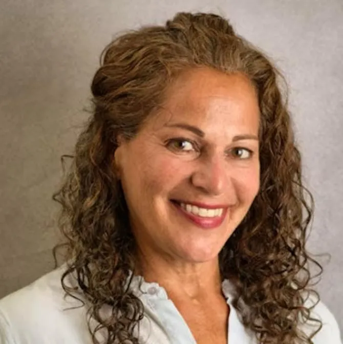 Dr. Karen Darrow, DC - Coral Springs, FL - Chiropractor