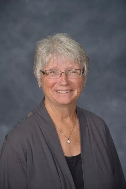 Dr. Kathy Kurth - Mankato, MN - Internal Medicine