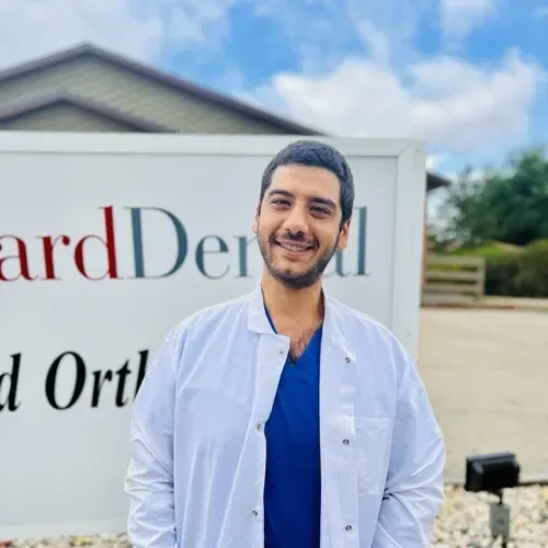 Dr. Amen Mohamed, DDS - Janesville, WI - Dentistry, General Dentistry
