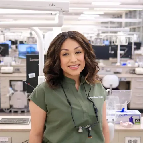 Dr. Julissa Lisett Quinonez - Pittsboro, NC - Dentistry