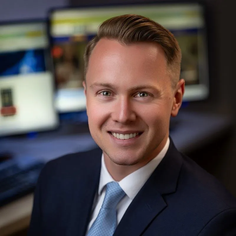 Dr. Keagan Gertz - Green Bay, WI - Orthopedic Spine Surgery