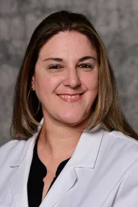 Dr. Elizabeth Maria Gil Ramirez, MD - Jacksonville, FL - Internal Medicine