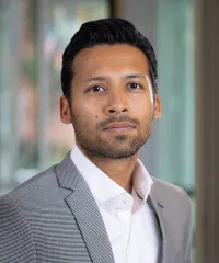 Dr. Roshan Thayalan, MD - Bronx, NY - Internal Medicine