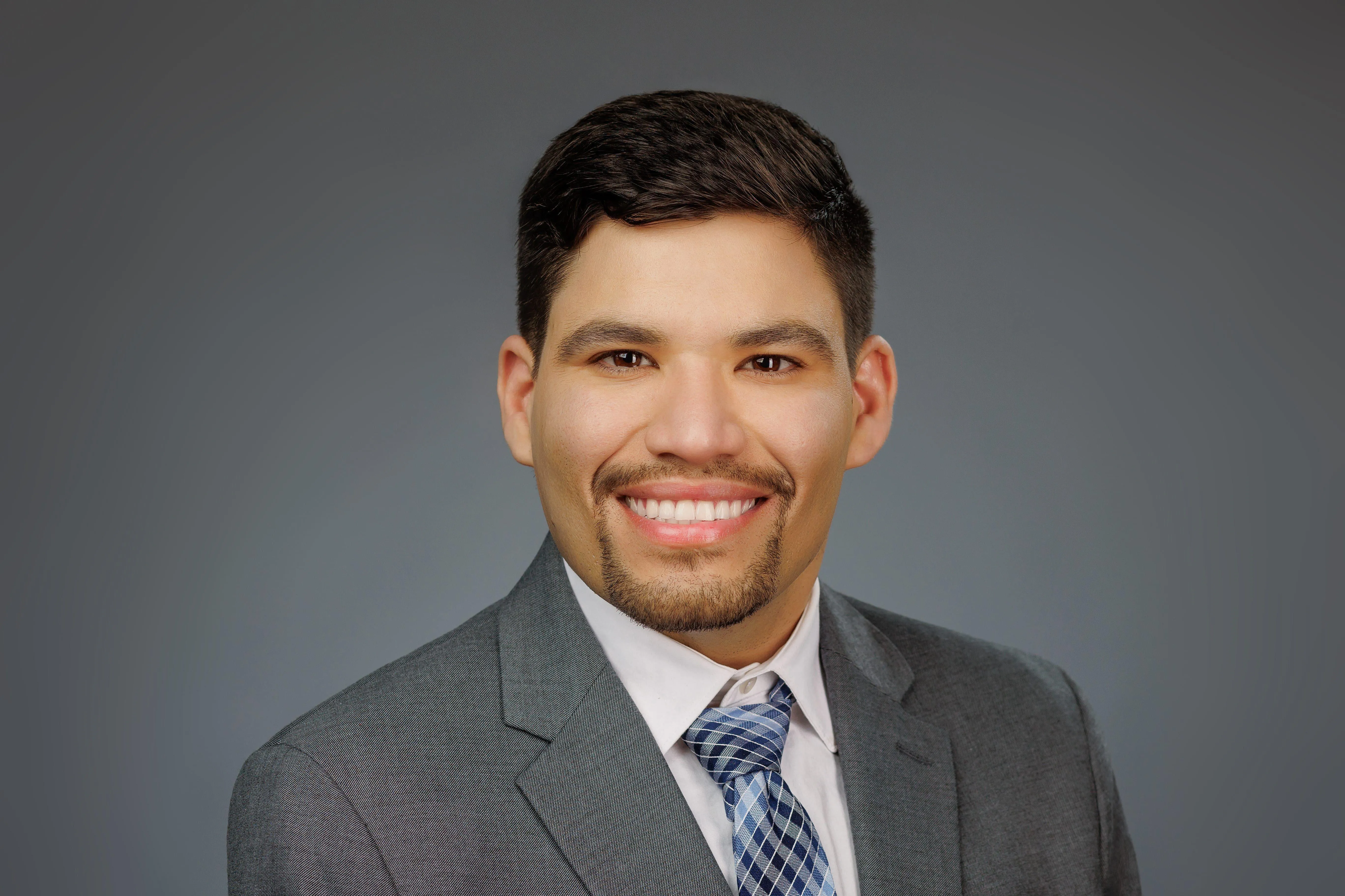 Dr. Angel Diaz-Martinez, MD - Stoneham, MA - Dermatology