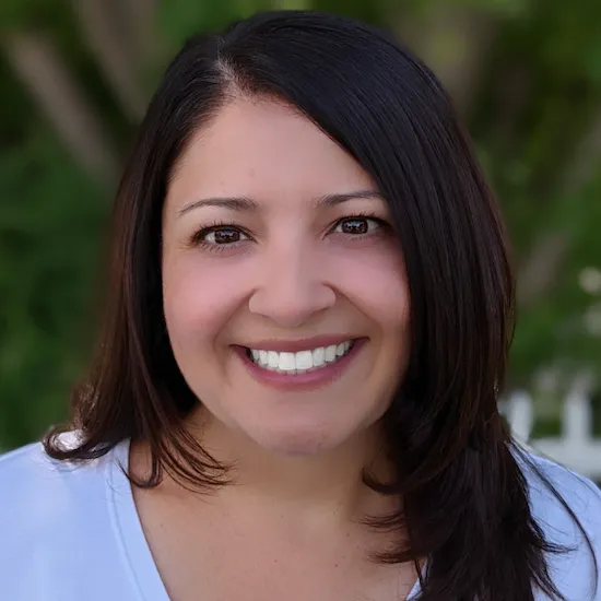 Khrisi Valdez - Denver, CO - Physical Therapy