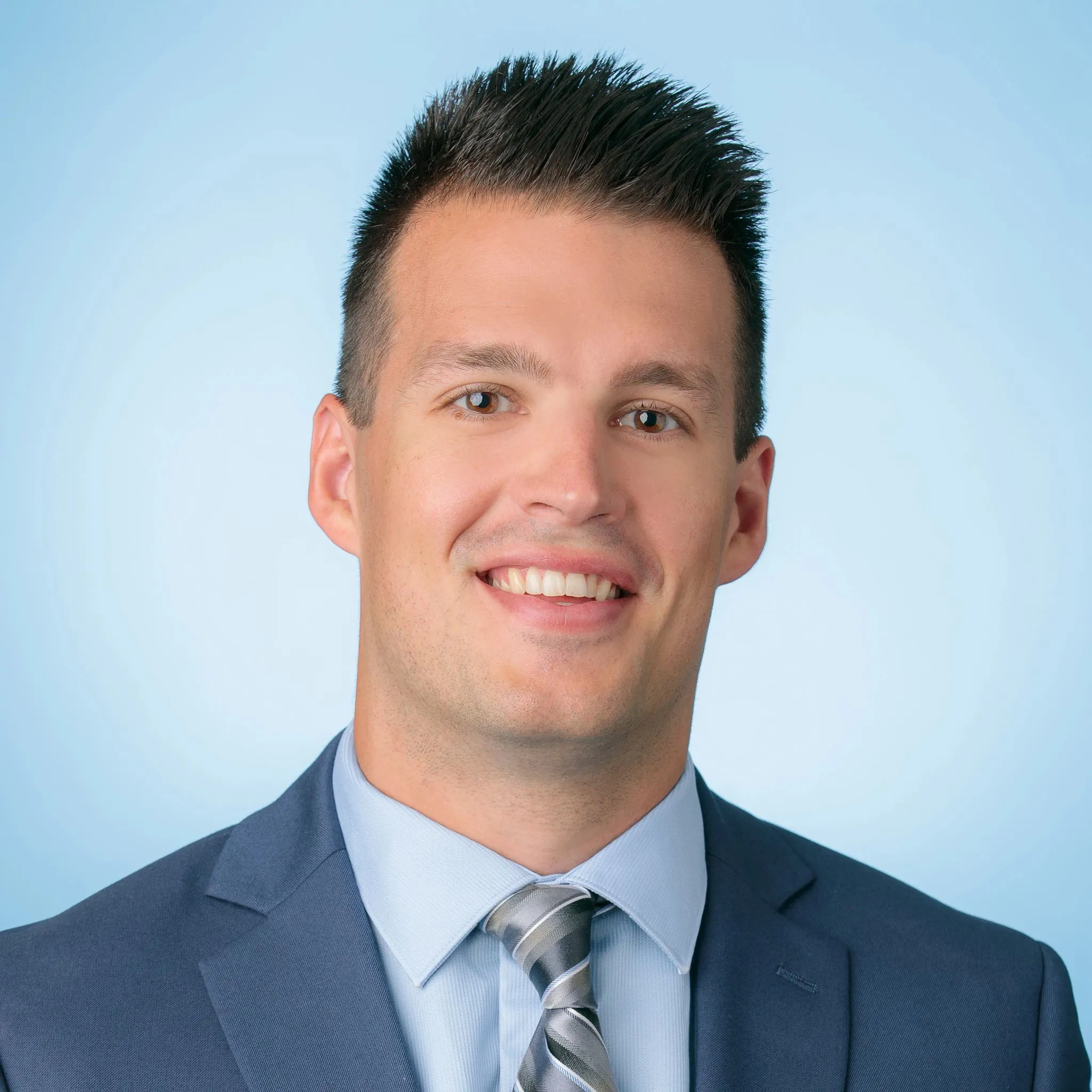 Dr. Cody Van Linge, MD - Longmont, CO - Family Medicine, Family Practitioner