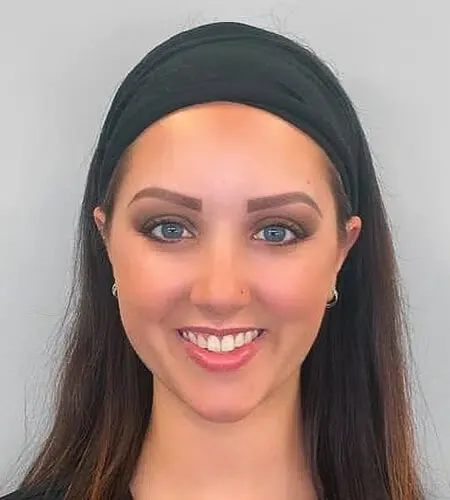 Dr. Brittany Scott, DC - SAINT CHARLES, MO - Chiropractor