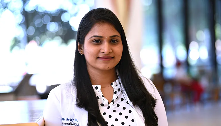 Dr. Swathi Rajula - Fort Smith, AR - Internal Medicine