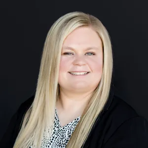 Lisa Anderberg - Ankeny, IA - Physical Therapy
