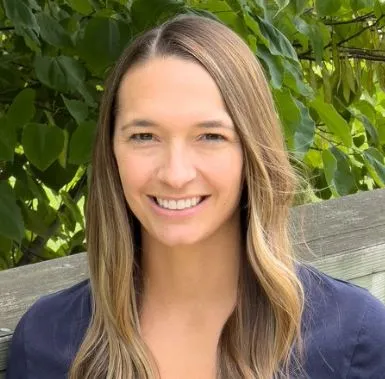 Dr. Emily Saugen, DPT - Mequon, WI - Physical Therapy, Physical Medicine & Rehabilitation, Sports Medicine