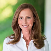 Amanda Janulis, LCSW, LICSW - Philadelphia, PA - Behavioral Health & Social Services, Clinical Social Work, Mental Health Counseling, Psychology