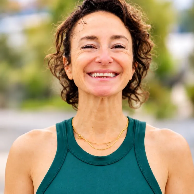 Dr. Alicia Savastano - Naples, FL - Chiropractor
