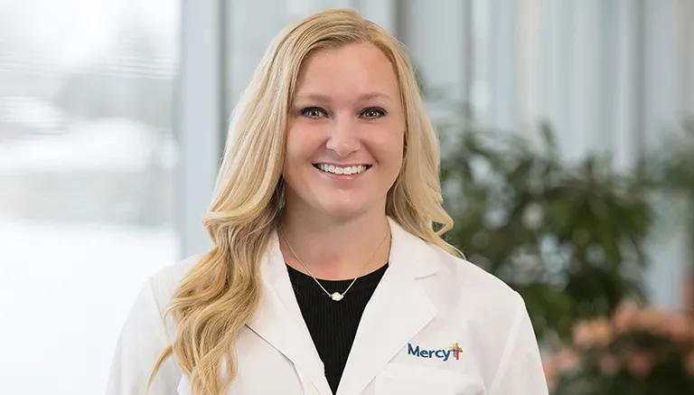 Dr. Madison Alice Mik - St. Louis, MO - Internal Medicine