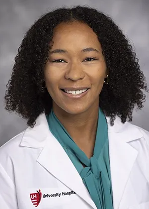 Dr. Lauren Mckenzie, MD - Beachwood, OH - Obstetrics & Gynecology