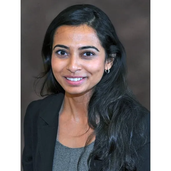 Dr. Dhvani Thakker, MD - Wantagh, NY - Internal Medicine, Oncologist