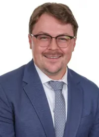 Dr. Daniel Halloran, MD - Delavan, WI - Family Medicine