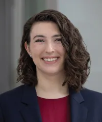 Dr. Madelyn Renzetti, MD - Bronx, NY - Internal Medicine