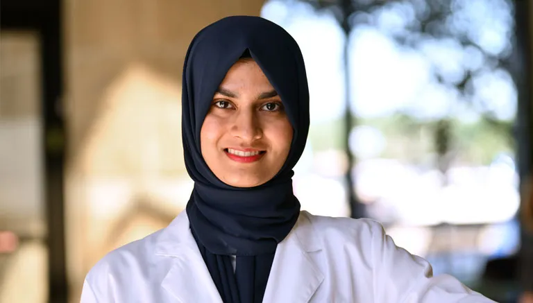 Dr. Aisha Ashraf - Barling, AR - Family Medicine