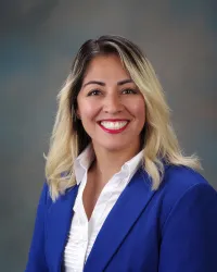 Dr. Itzi Sabanero Gallardo, MD - Kennewick, WA - Internal Medicine