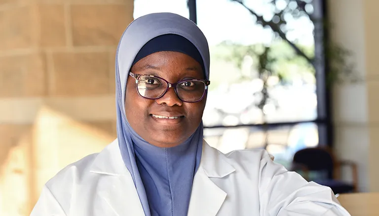 Dr. Halimat Shittu - Fort Smith, AR - Internal Medicine