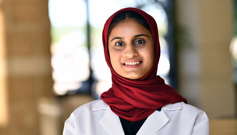 Dr. Mahnoor Jalil - Barling, AR - Family Medicine