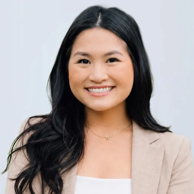 Dr. Stephanie Hoang