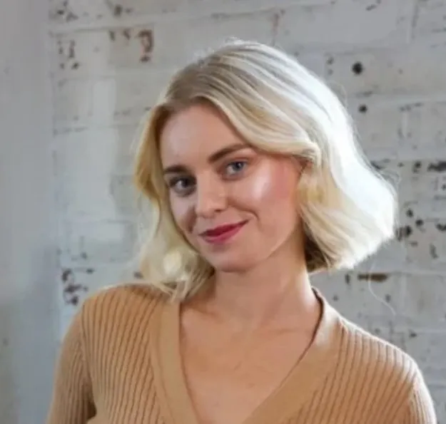Kelli Hanson