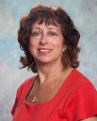 Dr. Rosa M. Robles, MD - Montgomery, OH - Internal Medicine