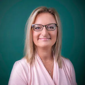Dr. Michelle Reeves, MD - Macomb, IL - Family Medicine