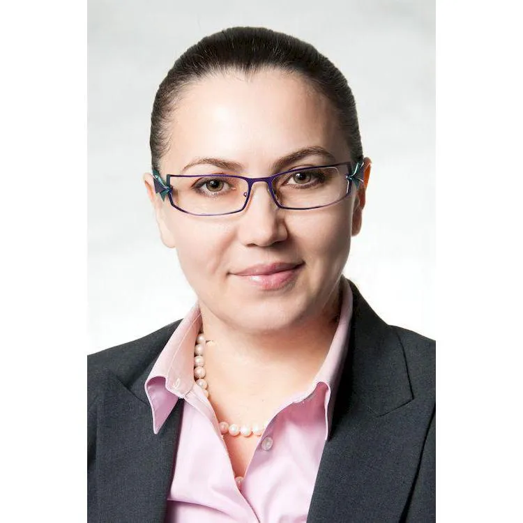 Dr. Natalie Cher, DO - Massapequa, NY - Family Medicine