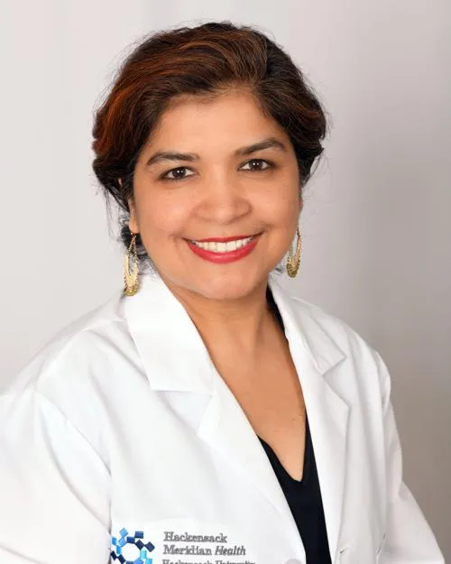 Dr. Saraswati Devi Dayal, MD - Hackensack, NJ - Critical Care Medicine, Surgical Critical Care