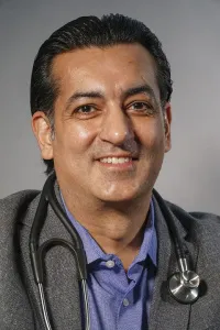Dr. Manish Luhana, MD - Jersey City, NJ - Internal Medicine