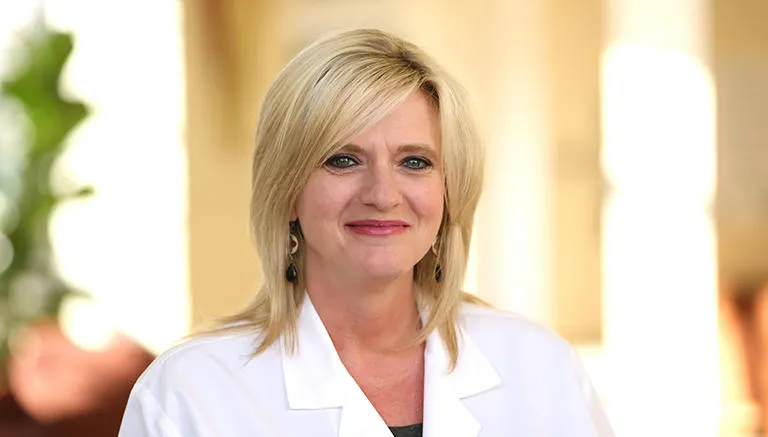 Dr. Stefanie April Ellis - Fort Smith, AR - Family Medicine