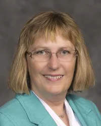 Dr. Linda J. Schoonover, MD - Palmer, MA - Internal Medicine
