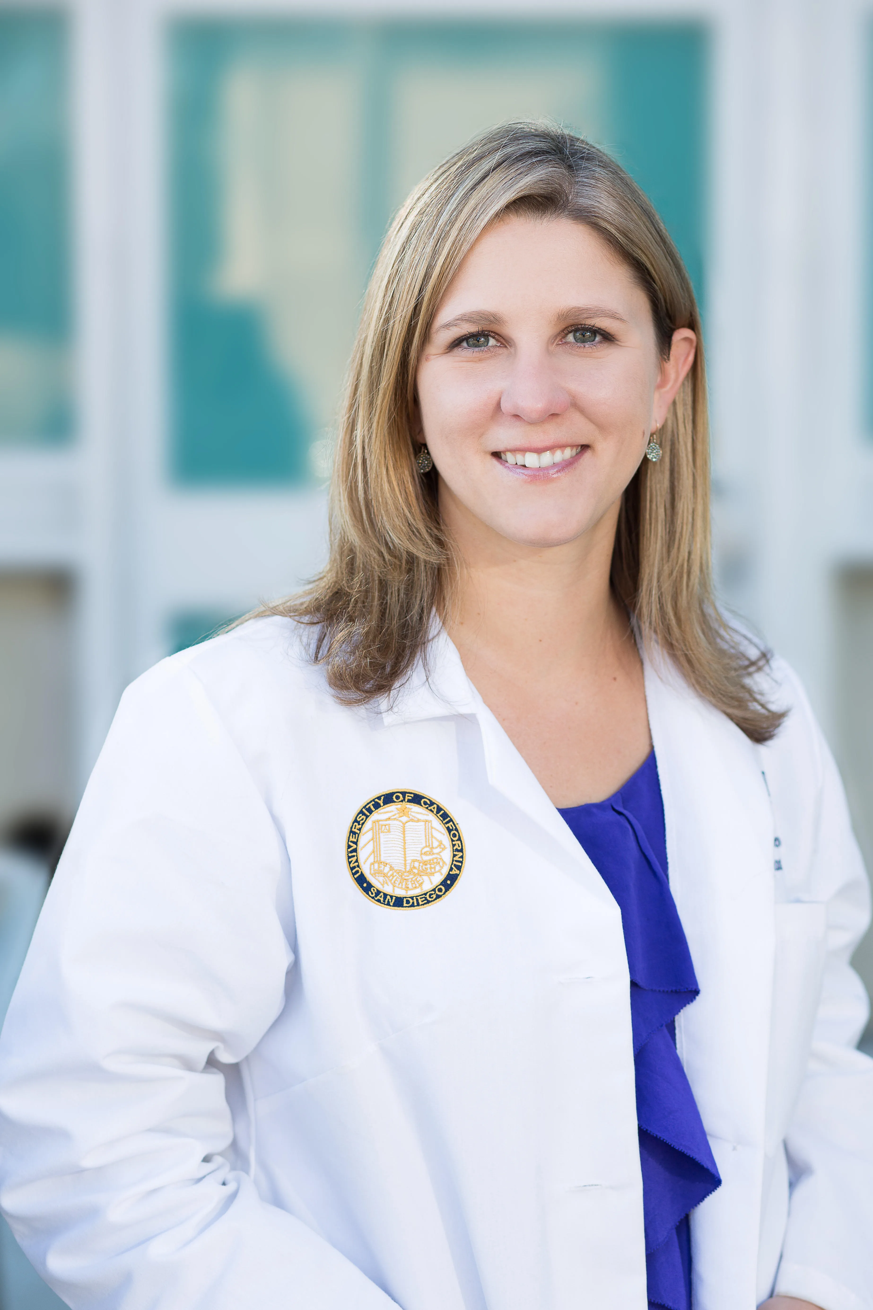 Dr. Jennifer Berumen, MD - La Jolla, CA - Transplant Surgery, Transplant Surgeon